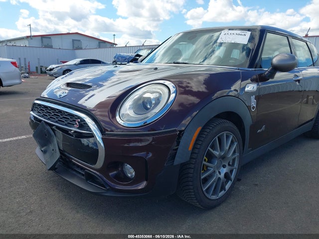 Mini Clubman Cooper S 2017 WMWLU5C5XH2E82725 Image 19