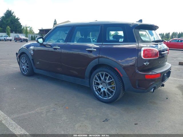 Mini Clubman Cooper S 2017 WMWLU5C5XH2E82725 Image 3