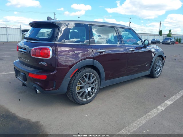Mini Clubman Cooper S 2017 WMWLU5C5XH2E82725 Image 4