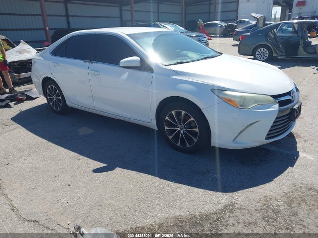 Aukcja sprzedaży 2015 Toyota Camry Le, vin: 4T4BF1FK4FR453711, numer aukcji: 45353091