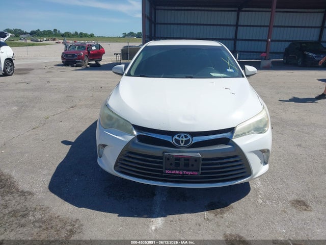 Aukcja sprzedaży 2015 Toyota Camry Le, vin: 4T4BF1FK4FR453711, numer aukcji: 45353091