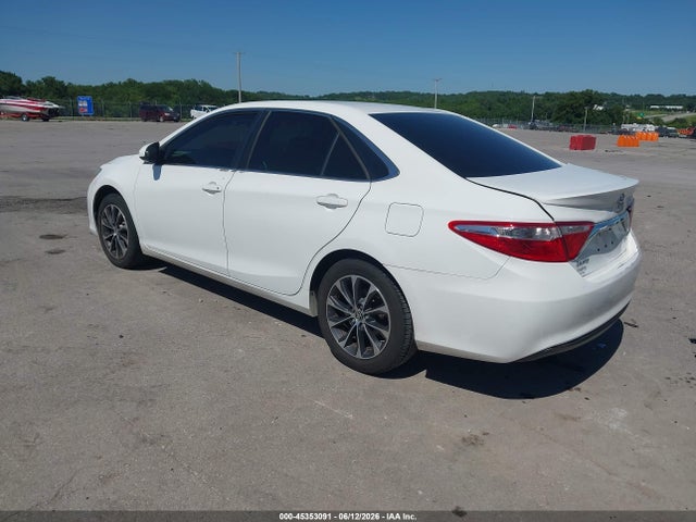Aukcja sprzedaży 2015 Toyota Camry Le, vin: 4T4BF1FK4FR453711, numer aukcji: 45353091