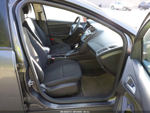 2015 Ford Focus Se მანქანა იყიდება აუქციონზე, vin: 1FADP3F21FL249573, აუქციონის ნომერი: 45353174