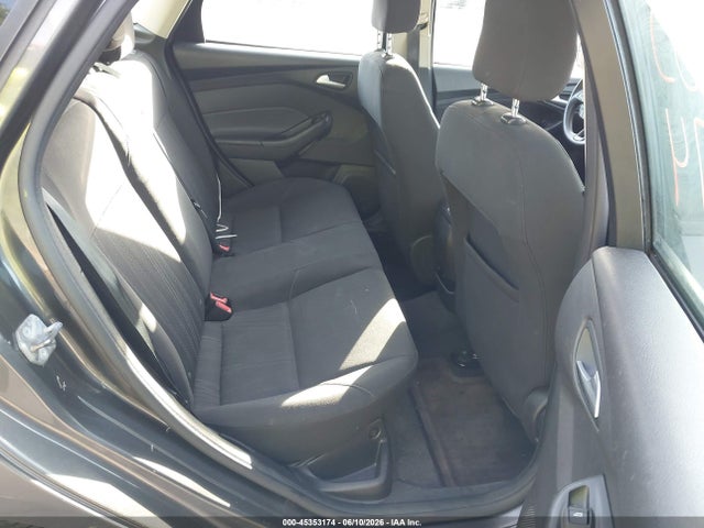 2015 Ford Focus Se მანქანა იყიდება აუქციონზე, vin: 1FADP3F21FL249573, აუქციონის ნომერი: 45353174