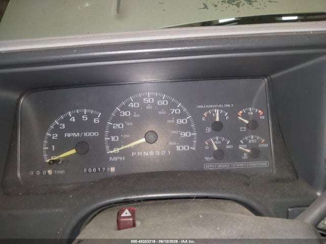 Продажа на аукционе авто 1998 Chevrolet C/k 1500 Fleetside, vin: 2GCEK19R1W1102329, номер лота: 45353216
