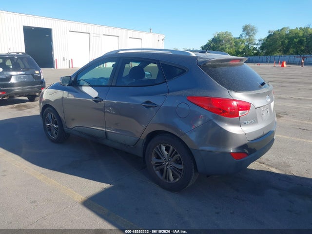 KM8JU3AG8FU019625 Hyundai TUCSON SE
