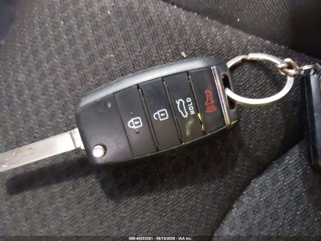 Продаж на аукціоні авто 2017 Kia Optima Lx, vin: 5XXGT4L33HG167854, номер лоту: 45353261