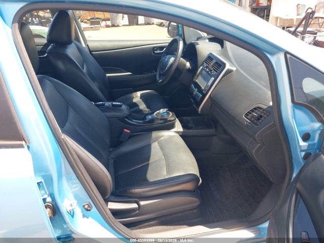 1N4AZ0CPXFC309569 Nissan Leaf Sl