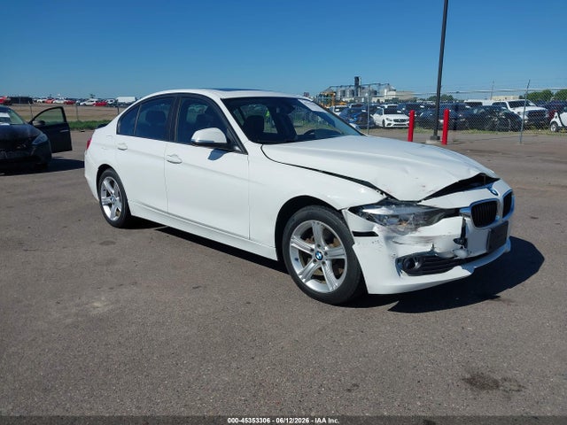2014 Bmw 320i Xdrive მანქანა იყიდება აუქციონზე, vin: WBA3C3G51ENR25904, აუქციონის ნომერი: 45353306