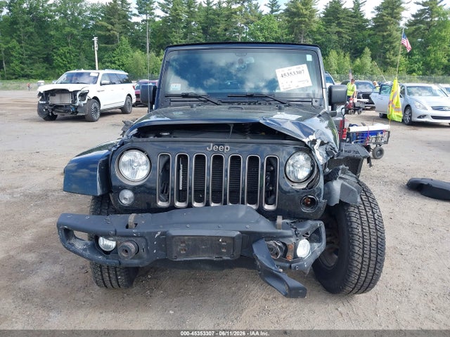 1C4AJWAG5JL892570 Jeep Wrangler Jk Golden Eagle 4x4