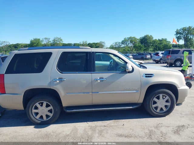 2008 Cadillac Escalade Standard მანქანა იყიდება აუქციონზე, vin: 1GYFK63838R116013, აუქციონის ნომერი: 45353339