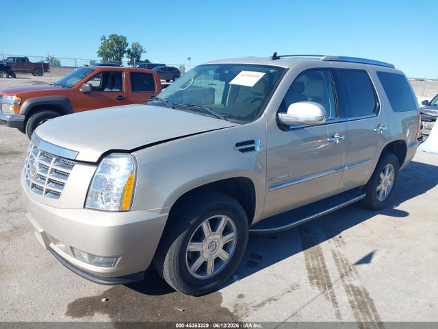 2008 Cadillac Escalade Standard მანქანა იყიდება აუქციონზე, vin: 1GYFK63838R116013, აუქციონის ნომერი: 45353339