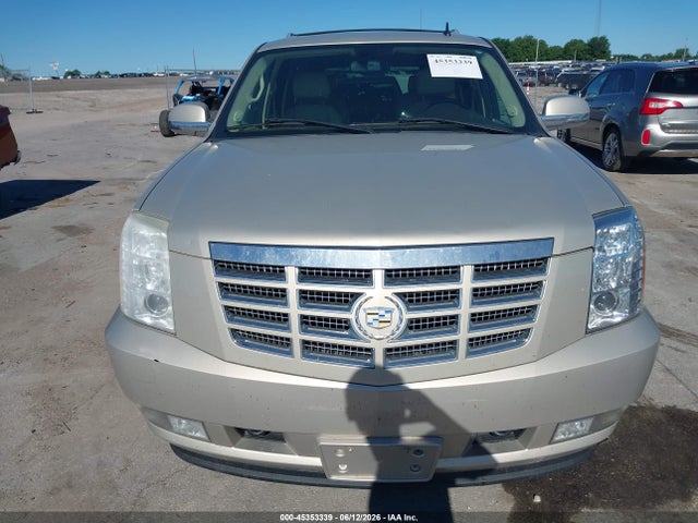 2008 Cadillac Escalade Standard მანქანა იყიდება აუქციონზე, vin: 1GYFK63838R116013, აუქციონის ნომერი: 45353339