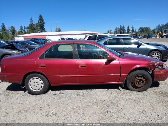 1998 Toyota Camry Le მანქანა იყიდება აუქციონზე, vin: 4T1BG22K2WU856640, აუქციონის ნომერი: 45353400