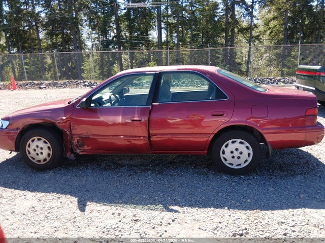 1998 Toyota Camry Le მანქანა იყიდება აუქციონზე, vin: 4T1BG22K2WU856640, აუქციონის ნომერი: 45353400