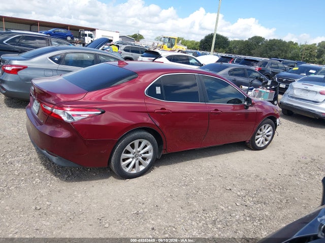45353449 :رقم المزاد ، 4T1B11HK1KU714308 vin ، 2019 Toyota Camry Le مزاد بيع