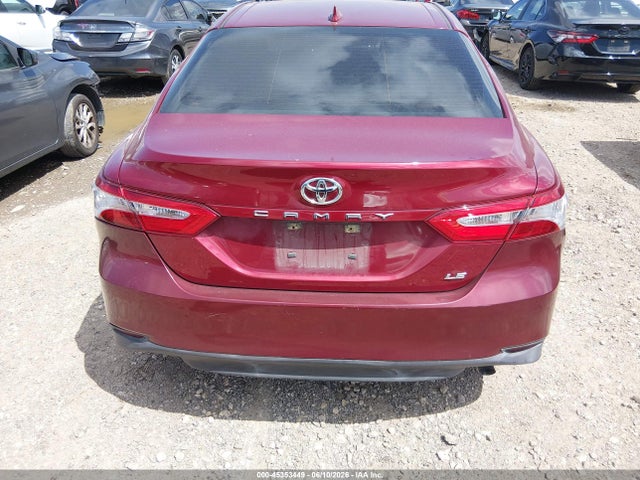 45353449 :رقم المزاد ، 4T1B11HK1KU714308 vin ، 2019 Toyota Camry Le مزاد بيع