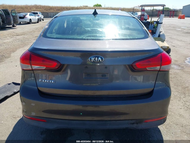 KIA FORTE LX 2017 3KPFK4A70HE006147 Image 16