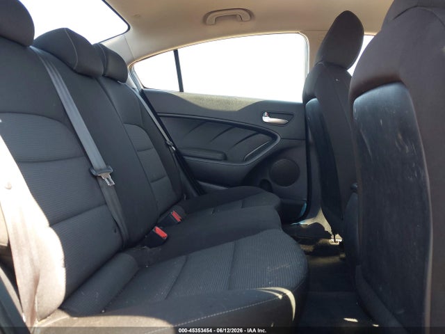 KIA FORTE LX 2017 3KPFK4A70HE006147 Image 8