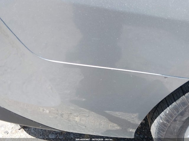 45353487 :رقم المزاد ، 4T1C11AKXLU894730 vin ، 2020 Toyota Camry Le مزاد بيع