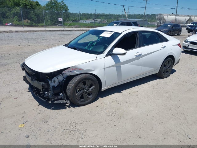 Hyundai ELANTRA SEL 2022 5NPLM4AG1NH067818 Image 2