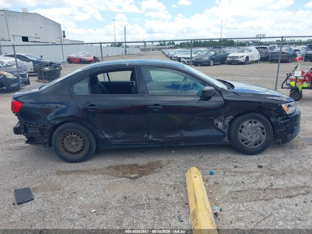 2014 Volkswagen Jetta 2.0l S მანქანა იყიდება აუქციონზე, vin: 3VW2K7AJ3EM443618, აუქციონის ნომერი: 45353557