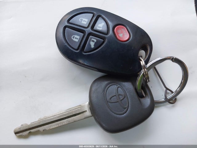 Toyota Sienna Le 8 Passenger 2015 5TDKK3DC5FS631969 Image 11