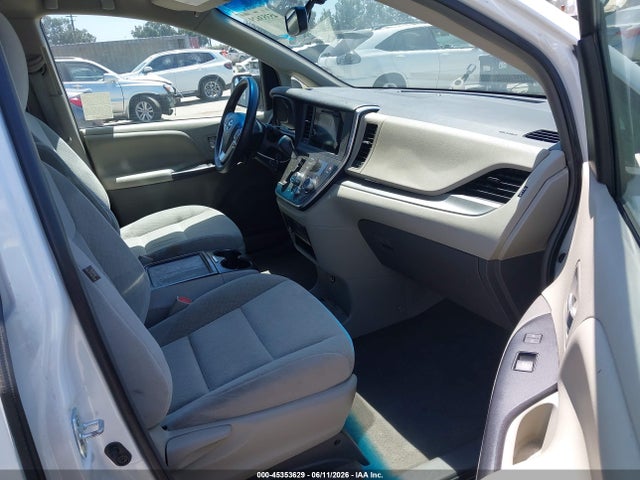 Toyota Sienna Le 8 Passenger 2015 5TDKK3DC5FS631969 Image 5