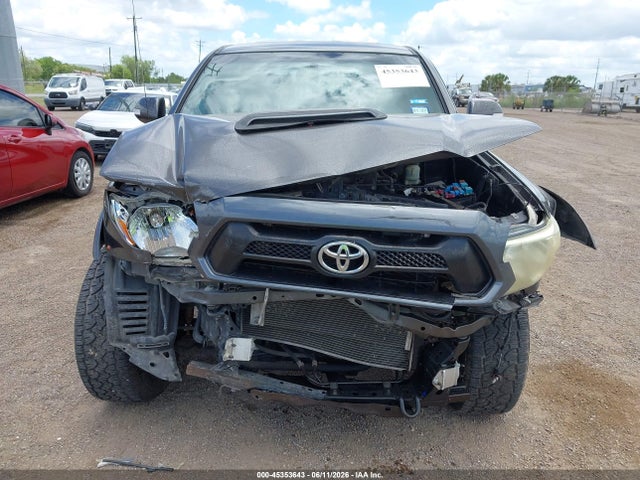 2014 Toyota Tacoma Base V6 მანქანა იყიდება აუქციონზე, vin: 5TFMU4FN5EX024115, აუქციონის ნომერი: 45353643