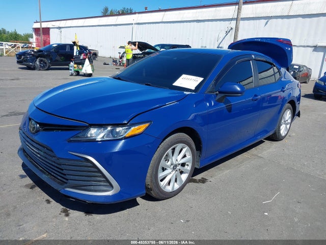 Toyota CAMRY LE 2024 4T1C11AK6RU254023 Image 2
