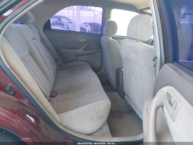 45353758 :رقم المزاد ، 4T1BF22K11U127637 vin ، 2001 Toyota Camry Le V6 مزاد بيع