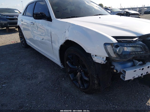 Aukcja sprzedaży 2022 Chrysler 300 S, vin: 2C3CCABG2NH245412, numer aukcji: 45353788