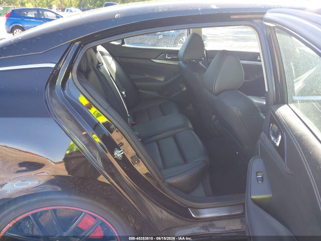45353810 :رقم المزاد ، 1N4AA6AP3JC372471 vin ، 2018 Nissan Maxima 3.5 Sl مزاد بيع