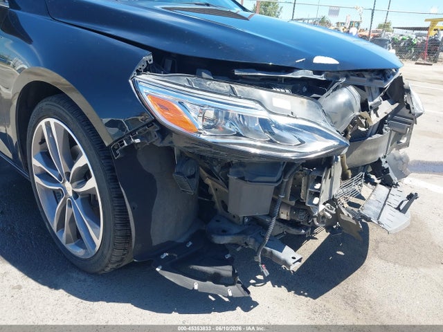 45353833 :رقم المزاد ، 1G1ZE5SX5LF018911 vin ، 2020 Chevrolet Malibu Fwd Premier مزاد بيع