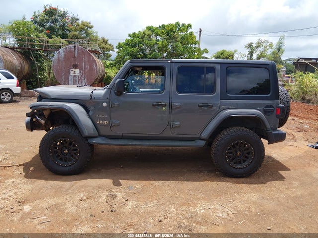 1C4HJXEN4LW235953 Jeep Wrangler Unlimited Sahara 4x4
