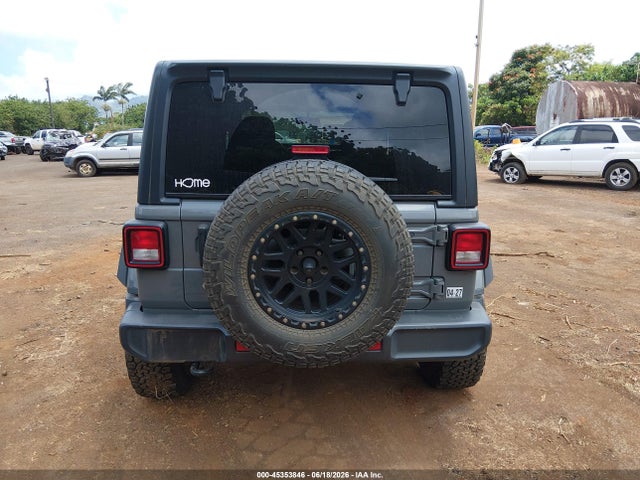 1C4HJXEN4LW235953 Jeep Wrangler Unlimited Sahara 4x4