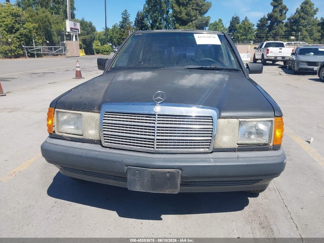 45353878 :رقم المزاد ، WDBDA29D1PG022198 vin ، 1993 Mercedes-benz 190 E 2.6 مزاد بيع