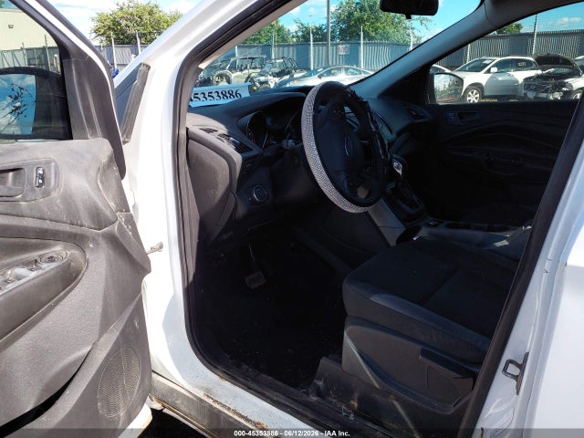 Продаж на аукціоні авто 2013 Ford Escape S, vin: 1FMCU0F74DUB80499, номер лоту: 45353886