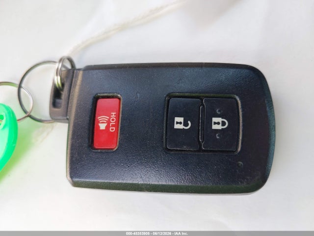 Toyota Prius V Five 2017 JTDZN3EU1HJ063376 Image 11
