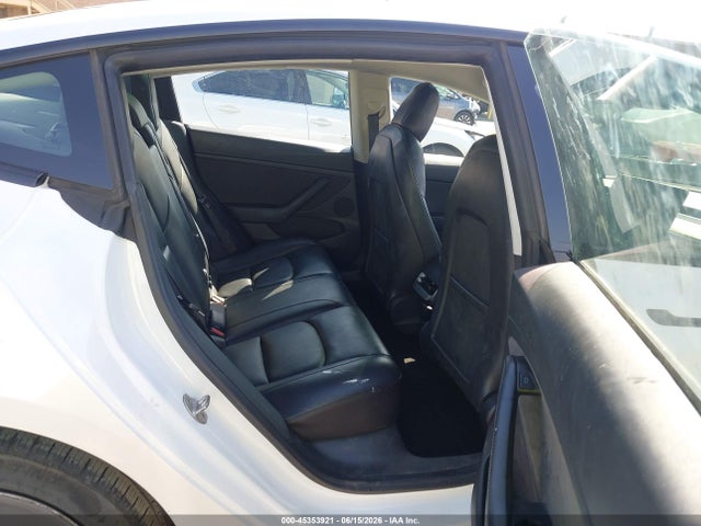 Tesla Model 3 Rear-wheel Drive 2022 5YJ3E1EA7NF168748 Image 8