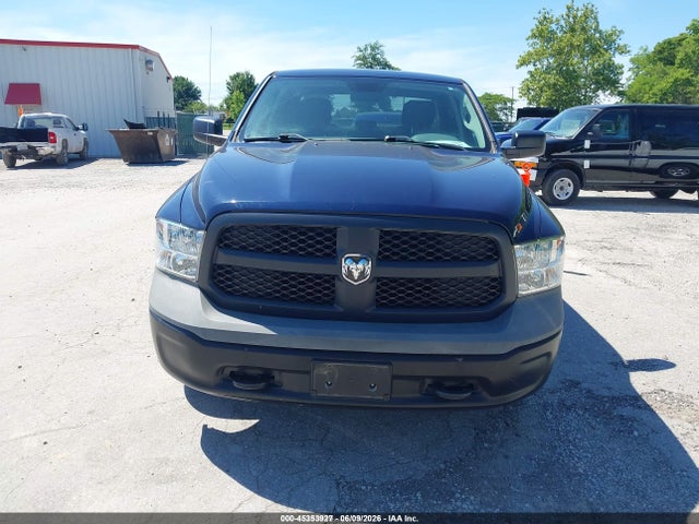 45353927 :رقم المزاد ، 1C6RR7KGXHS826586 vin ، 2017 Ram 1500 Tradesman  4x4 5'7 Box مزاد بيع