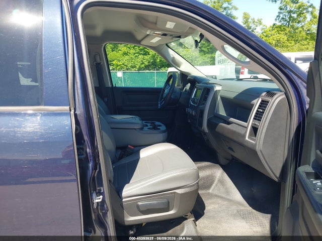 45353927 :رقم المزاد ، 1C6RR7KGXHS826586 vin ، 2017 Ram 1500 Tradesman  4x4 5'7 Box مزاد بيع