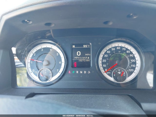 45353927 :رقم المزاد ، 1C6RR7KGXHS826586 vin ، 2017 Ram 1500 Tradesman  4x4 5'7 Box مزاد بيع