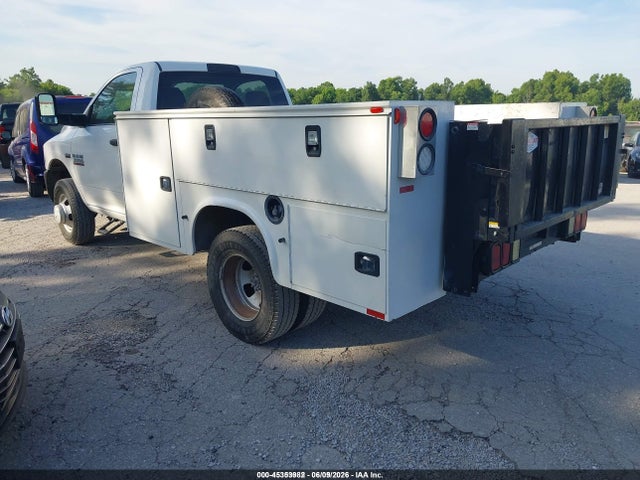 45353982 :رقم المزاد ، 3C7WRTAJ7FG679247 vin ، 2015 Ram 3500 Chassis Tradesman/slt مزاد بيع