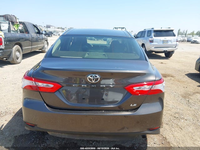 JTNB11HK0J3008077 Toyota CAMRY LE