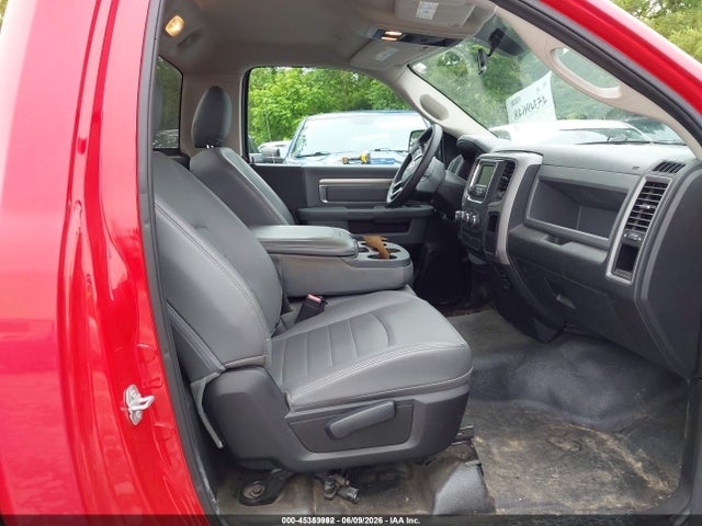 45353992 :رقم المزاد ، 3C6JR7DG3HG765356 vin ، 2017 Ram 1500 Tradesman  4x4 8' Box مزاد بيع