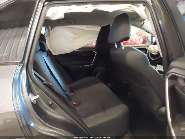 Toyota RAV4 LE 2019 JTMG1RFV3KJ018721 Image 8