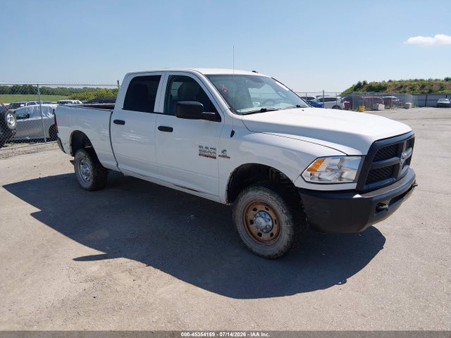 45354169 :رقم المزاد ، 3C6UR5CL9HG778595 vin ، 2017 Ram 2500 Tradesman  4x4 6'4 Box مزاد بيع