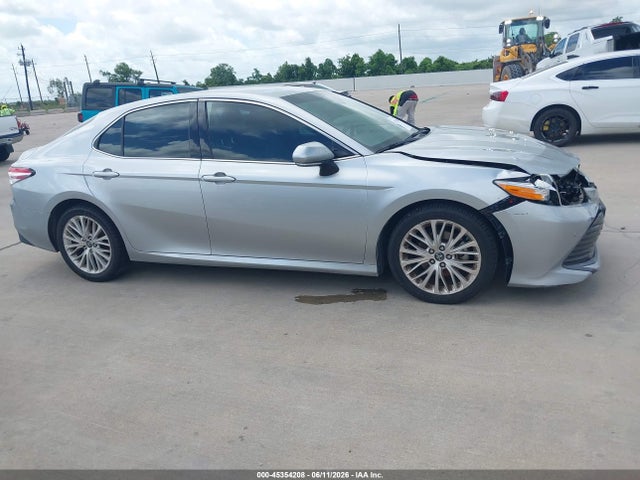 4T1B11HKXJU023356 Toyota CAMRY XLE