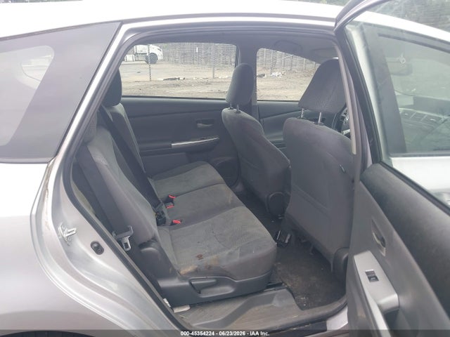 Toyota Prius V Five 2014 JTDZN3EU5E3317963 Image 8
